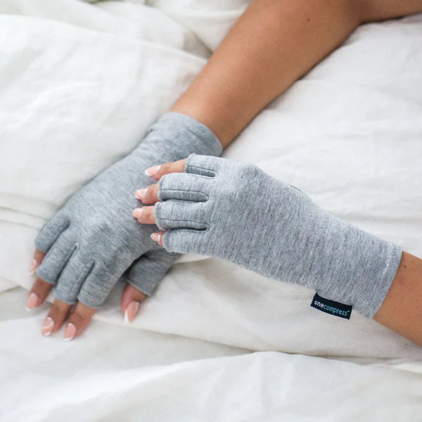 OneCompress™ Compression Gloves | Natural Relief for Hand Pain & Swelling